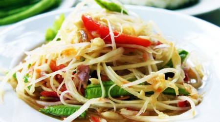 Som Tam - Papaya salad .... 80 B